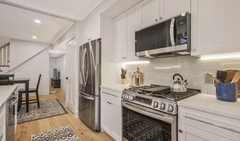 1014 QUEEN St, Alexandria, VA 22314