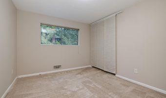 10506 WEYMOUTH St 203, Bethesda, MD 20814