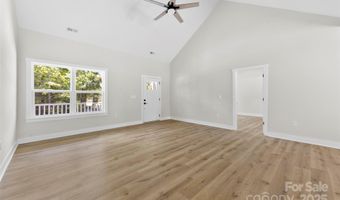 105 Darvee Rd, Blacksburg, SC 29702