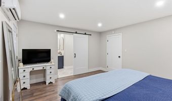 121 RIPLEY Ave, Adairsville, GA 30103