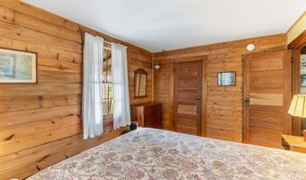 1048 Cottage Rd, Averill, VT 05903