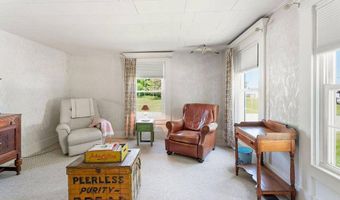 2 West Rd, Abbot, ME 04406