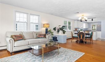 112 Edgewood Blvd, Cranston, RI 02905