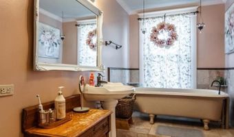 151 Burke St, Appomattox, VA 24522