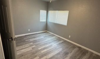 910 S 4th St, Artesia, NM 88210