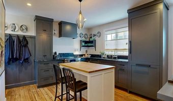 129 Cedar Ave, East Providence, RI 02915