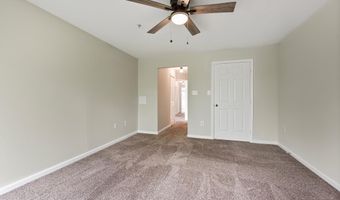 44086 NATALIE Ter 202, Ashburn, VA 20147