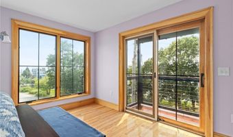 388 Sea View Dr, Warwick, RI 02889