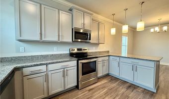 822 NE Heights Ln, Bentonville, AR 72712