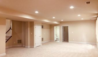 8533 GALLAHAN Ct, Alexandria, VA 22309