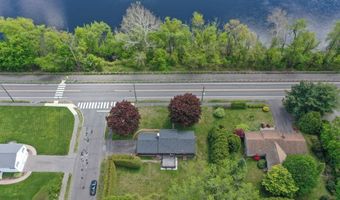 629 River Rd, Agawam, MA 01001