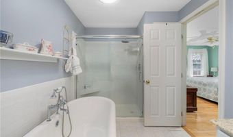 25 Clarkin Pond Rd, Charlestown, RI 02813