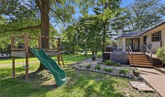13901 Leavenworth Rd, Basehor, KS 66007