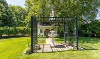 721 6th Ave E, Alexandria, MN 56308