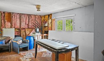 87 First County Rd, Porter, ME 04068