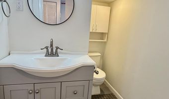 5713 19TH St N, Arlington, VA 22205