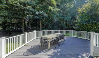 26 Bruns Rd, Allenhurst, NJ 07711