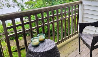 3250 Fairfield Ave APT 210, Bridgeport, CT 06605