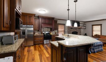 97 Corinth Rd, Albertville, AL 35951