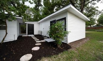 412 OAK St, Auburndale, FL 33823