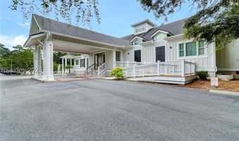 7 Greenwood Dr, Bluffton, SC 29910