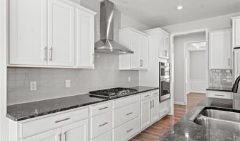 792 NANCY Dr, Aurora, OH 44202