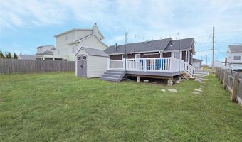 19 Kent Pl, Amityville, NY 11701