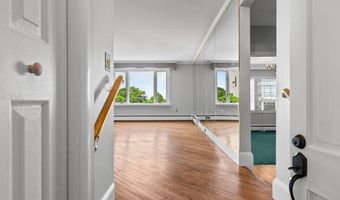 553 Bellevue Ave 14, Newport, RI 02840