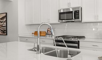 5259 Nettleton Way, Avon, IN 46123