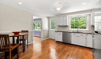 218 Brimbal Ave, Beverly, MA 01915
