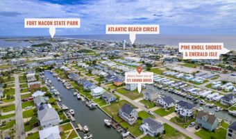 121 Sound Dr, Atlantic Beach, NC 28512