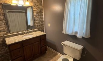 2608 Hurricane Lake Rd, Benton, AR 72019
