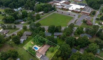 615 6th St NE, Arab, AL 35016
