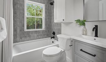110 E SPRING St, Alexandria, VA 22301