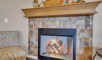 1812 Lynx Ln, Altus, OK 73521