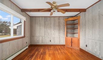 141 Peckham Rd, Little Compton, RI 02837