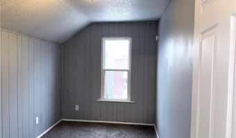 28 Christie St, Akron, OH 44303