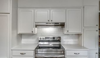 107 Woodgate Dr, Brandon, MS 39042