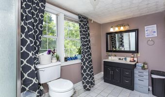 688 Saunders Hollow Rd, Barboursville, WV 25504