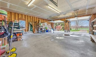 14472 Puzzey Rd, Albion, NY 14411