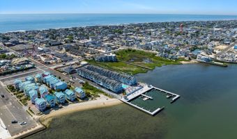420 Eighth St 3N, Beach Haven, NJ 08008