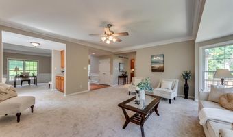 1515 Dietrich Glen Dr, Ballwin, MO 63021