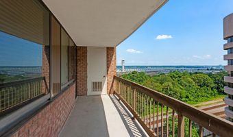 1805 CRYSTAL Dr #913S, Arlington, VA 22202