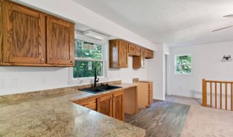 252 S Taxiway Dr, Albany, KY 42602