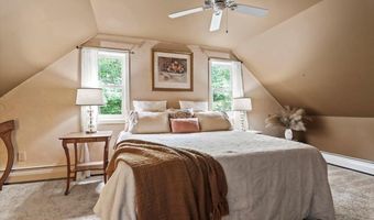 447 Farm Rd, Arlington, VT 05250
