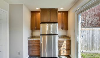 1525 ORONOCO St, Alexandria, VA 22314