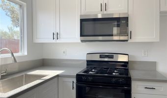10779 Begonia St, Adelanto, CA 92301