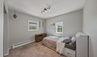 51 Zinnia Dr, Alloway, NJ 07418