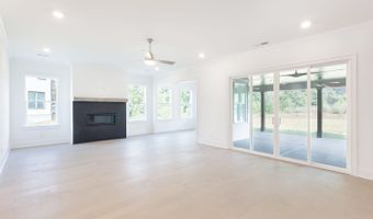750 Garden Reserve Ln, Alpharetta, GA 30005