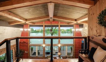 17 Point Ln, Arcadia, IN 46030